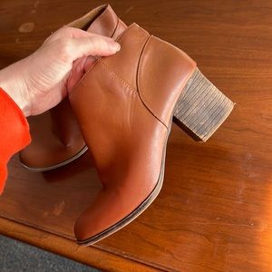 Forever 21 brown heeled bootie